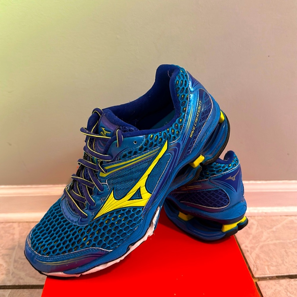 Men’s Mizuno Running Shoes